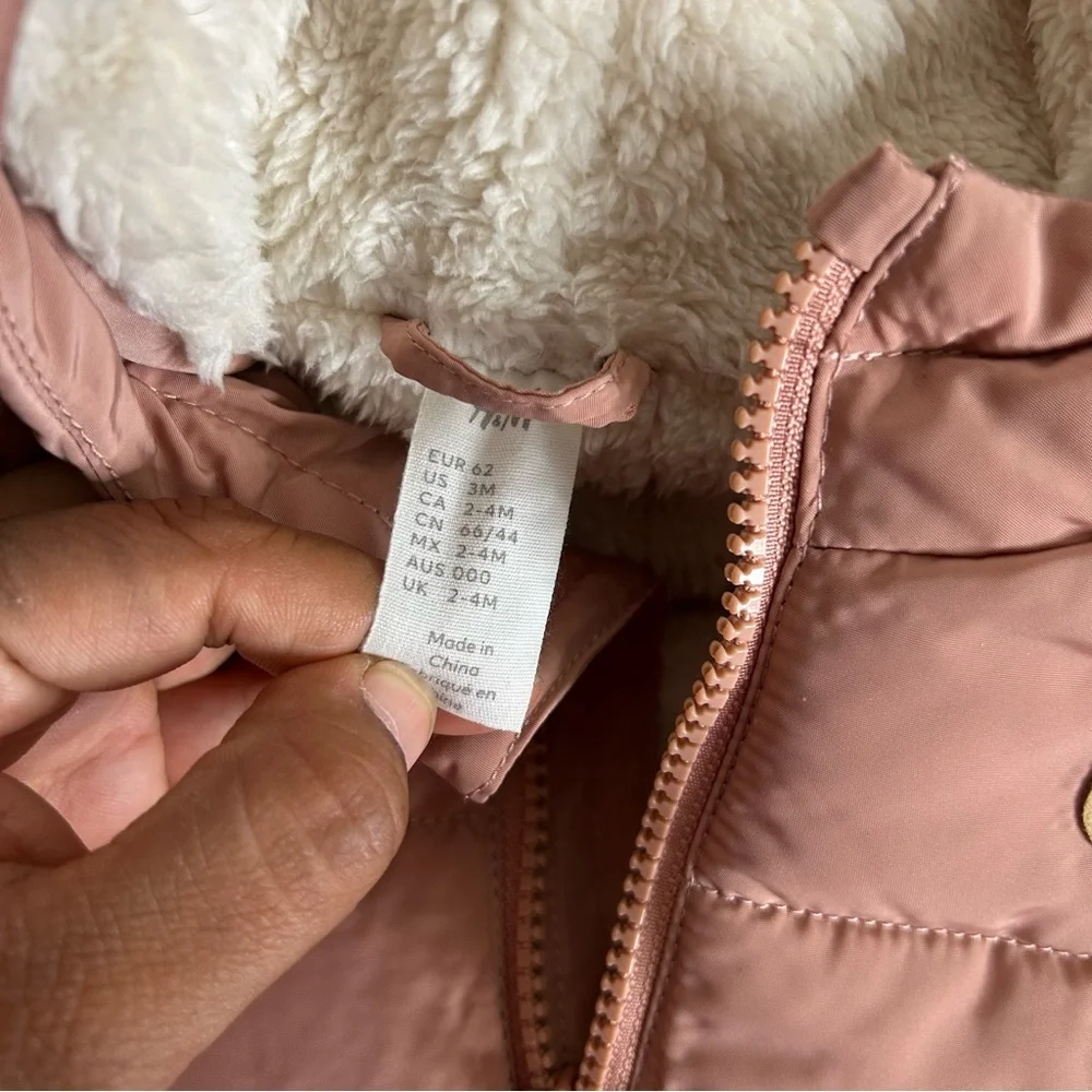 Bundle Snozu H&M Infant Baby Blue and Pink Snowsuit‎ hooded Fleece Lining 3/6 M
